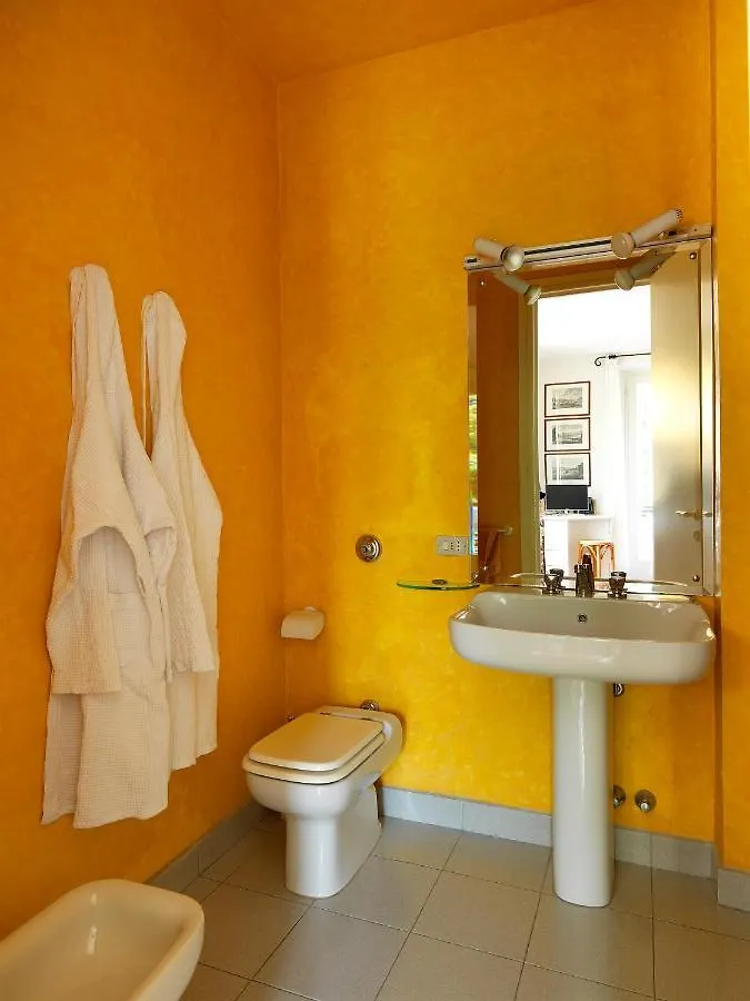 Ferienhaus Villa Anita In Luxury Resort Gardone Riviera